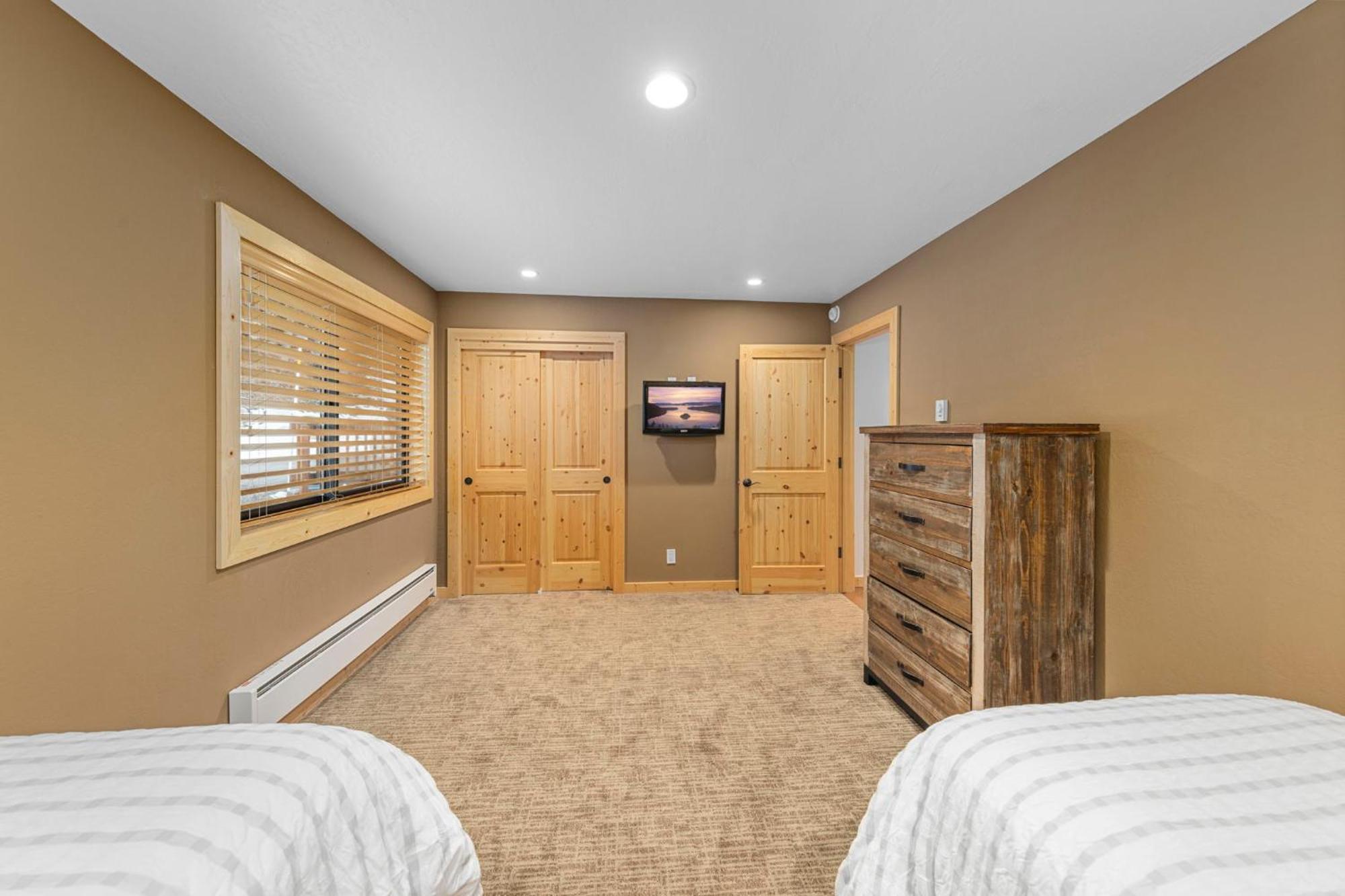 Rocky Point # 14 Palisades Townhome - Ski Shuttle W Tennis! Olympic Valley  Exterior photo